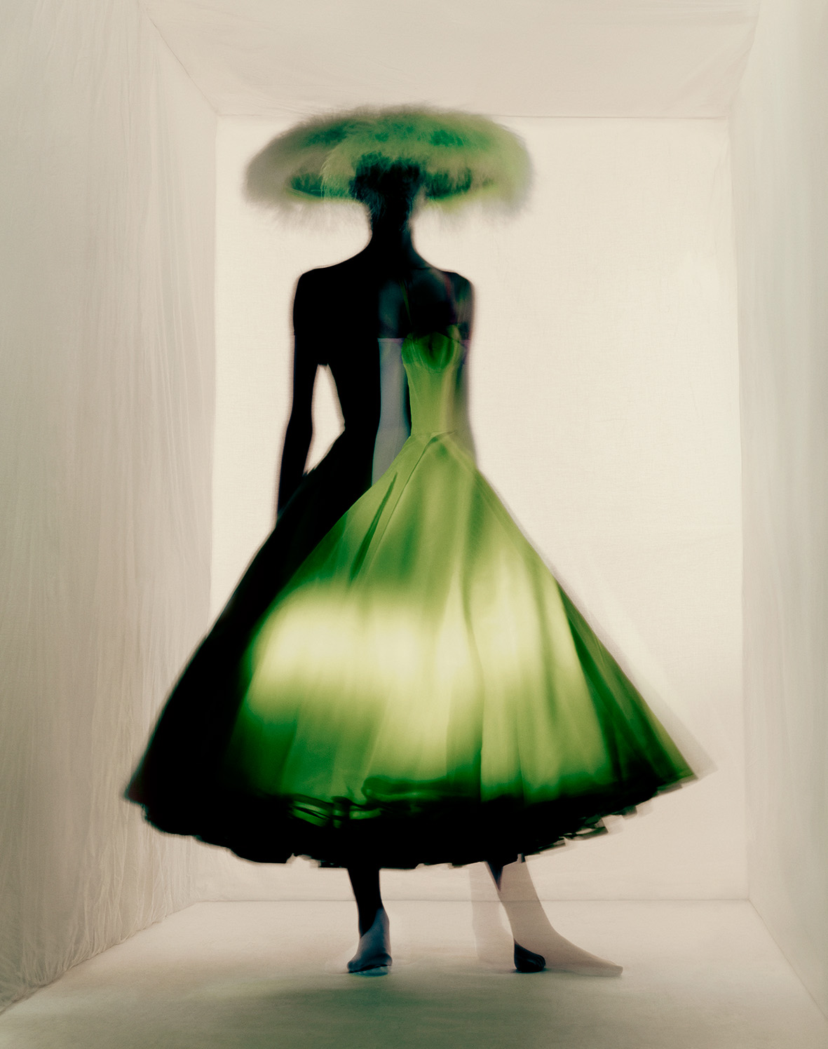Fotografía 'Doubts, Paris, 2026' de Paolo Roversi para la publicación italiana la Repubblica