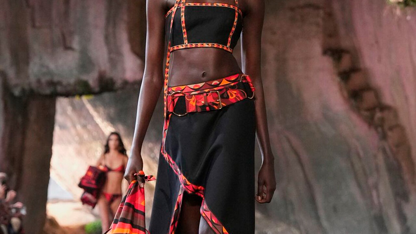 Desfile de la colección Primavera-Verano 2026 de Pucci en Ortigia, Italia
